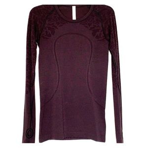 Lululemon swifty long sleeve shift. Size 6.